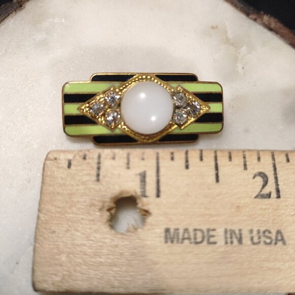 Vintage Art Deco Classic Clear Enamel Rhinestone Brooch Pin Green Black C Clasp - Picture 2 of 9